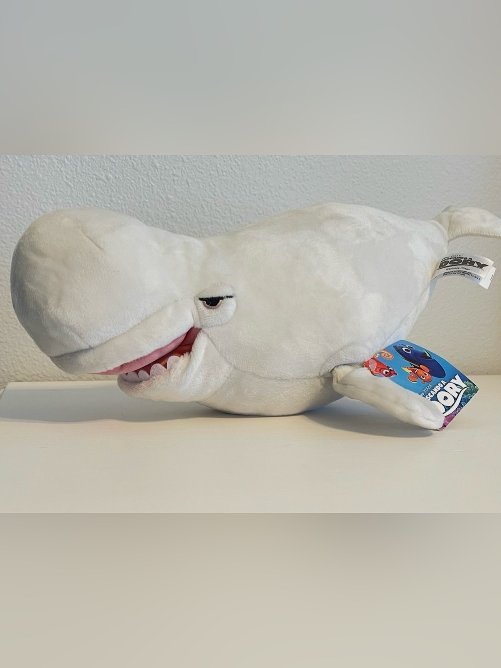 DISNEY PIXAR FINDING NEMO DORI BAILEY BELUGA WHALE PLUSH STUFFED ANIMAL TOY